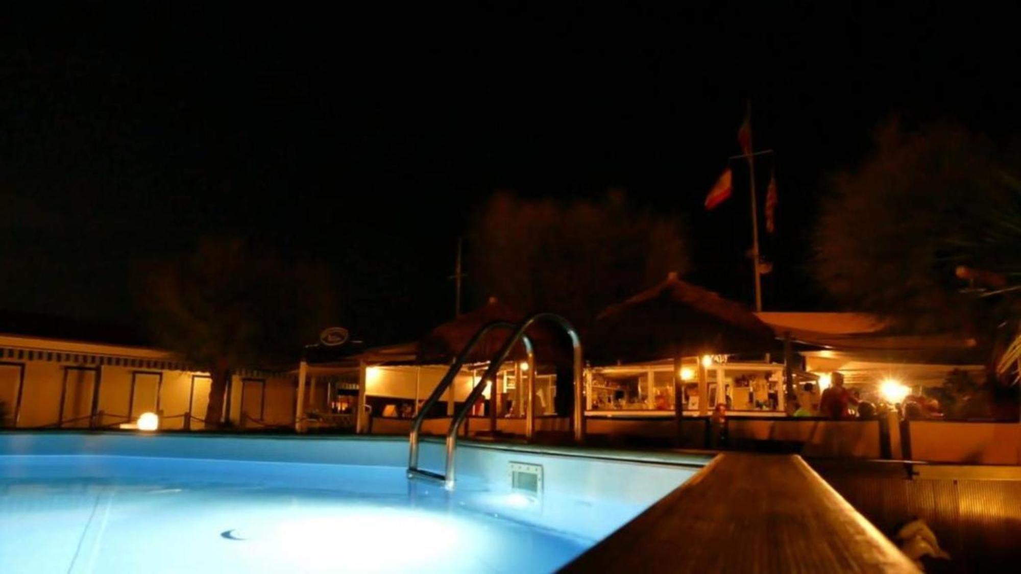 Bed And Breakfast Bagno Venezia Marina Di Carrara Eksteriør bilde