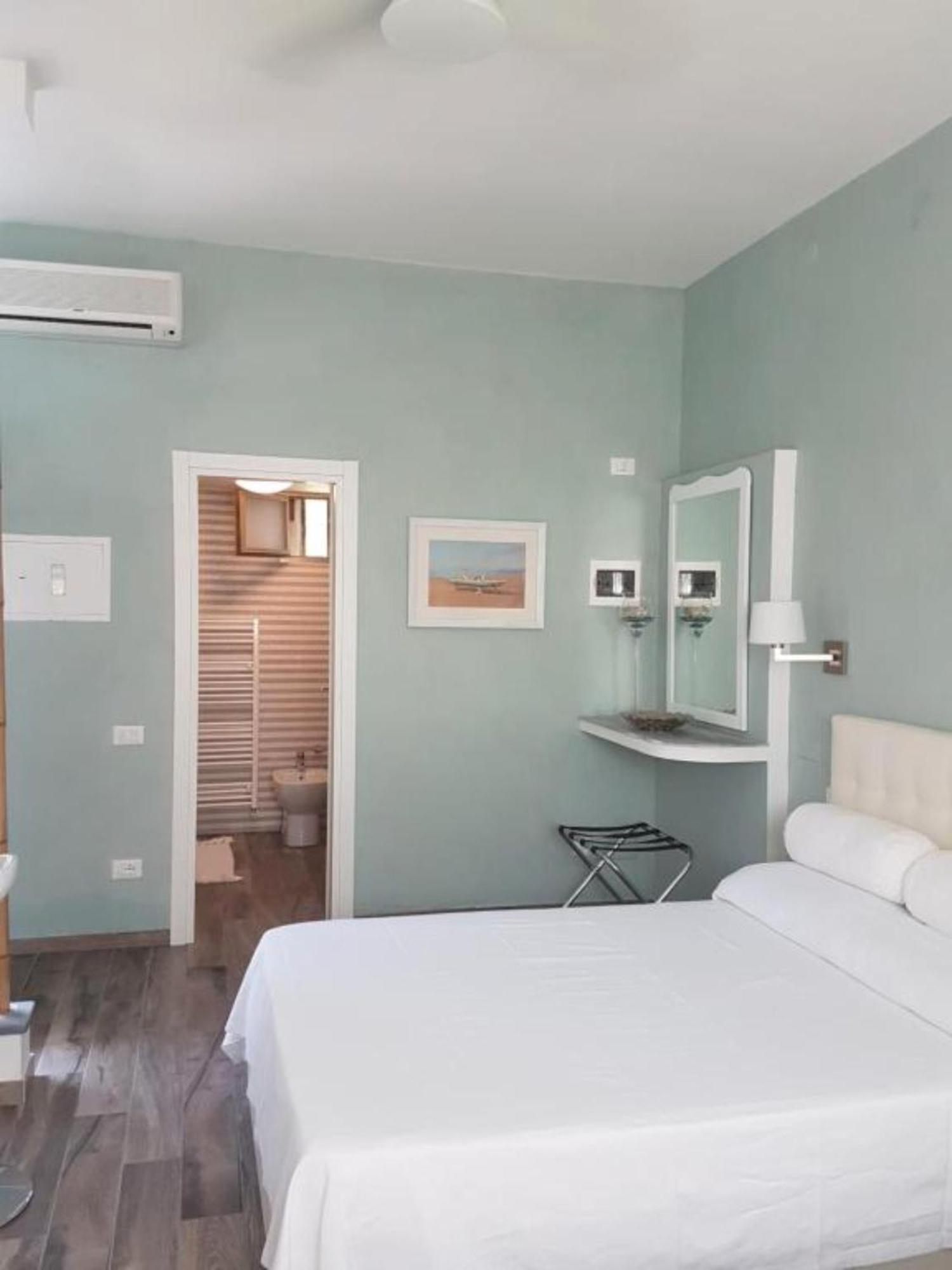 Bed And Breakfast Bagno Venezia Marina Di Carrara Eksteriør bilde